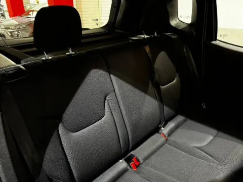 Jeep Renegade 1.6 mjt Longitude 2wd 120cv - Immagine 22