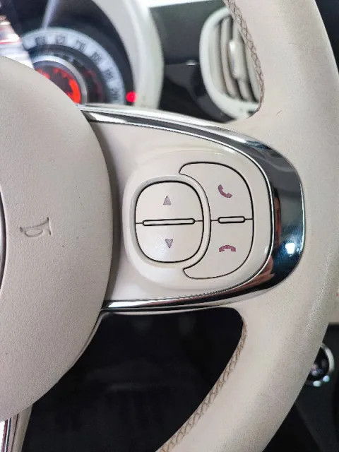 Fiat 500 1.0 hybrid Lounge 70cv - Immagine 13