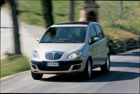 Lancia Musa 1.4 16v Platino Plus 100 dfn - Immagine 4