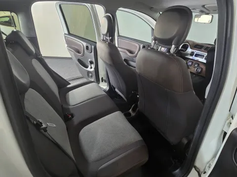 Fiat Panda 1.3 mjt 16v Cross 4x4 s&s 95cv - Immagine 15