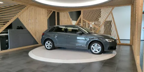 Audi A3 Sportback 30 1.6 tdi Business 116cv s-tronic my19 - Immagine 4