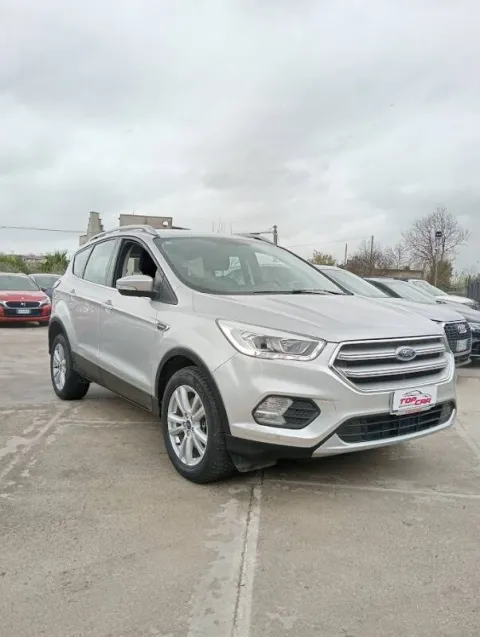 Ford Kuga 2.0 tdci Stealth s&s 2wd 120cv powershift - Immagine 3