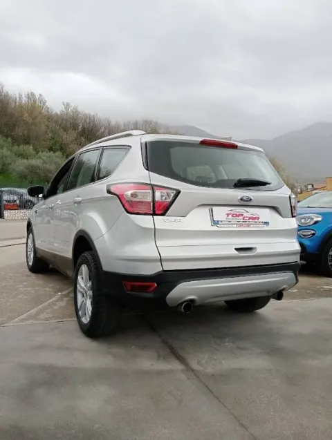 Ford Kuga 2.0 tdci Stealth s&s 2wd 120cv powershift - Immagine 4