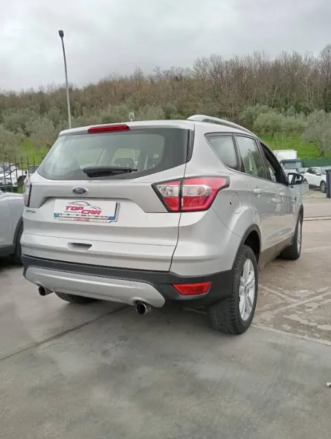 Ford Kuga 2.0 tdci Stealth s&s 2wd 120cv powershift - Immagine 6