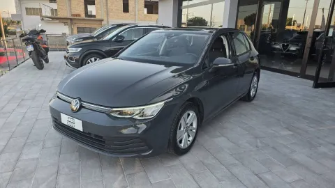 Volkswagen Golf 2.0 tdi Life 115cv dsg - Immagine 3