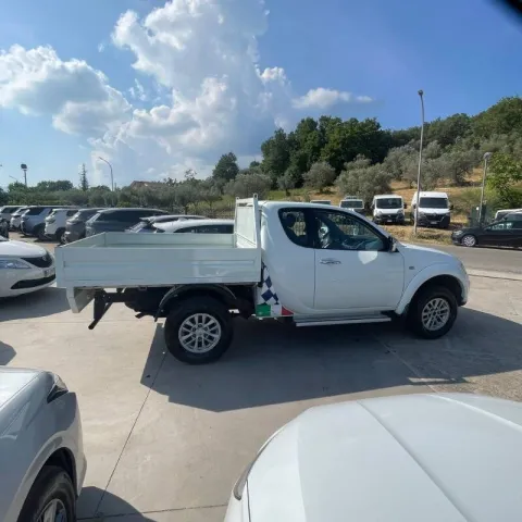 Mitsubishi L200 d.cab 2.5 di-d Intense Plus 178cv N1 E5 - Immagine 7