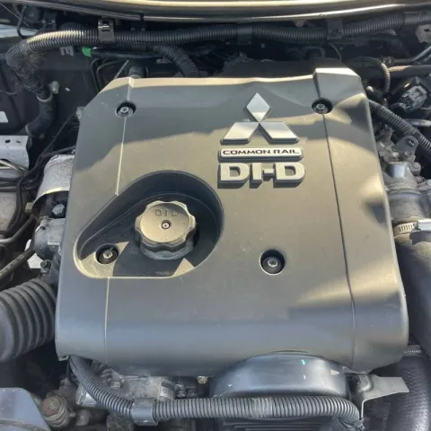 Mitsubishi L200 d.cab 2.5 di-d Intense Plus 178cv N1 E5 - Immagine 12