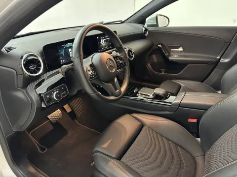 Mercedes A 180 d Business Extra auto - Immagine 9