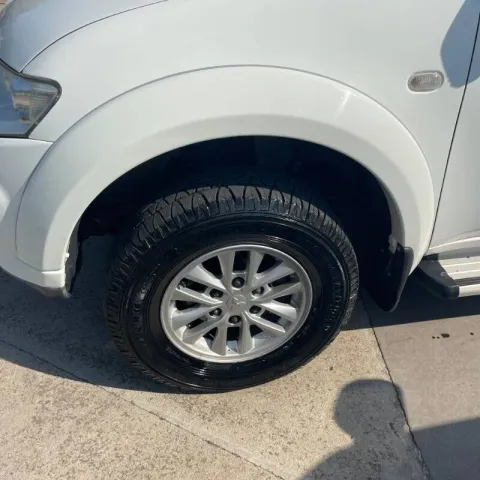 Mitsubishi L200 d.cab 2.5 di-d Intense Plus 178cv N1 E5 - Immagine 14