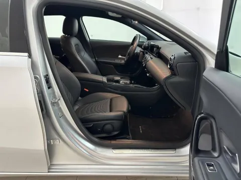 Mercedes A 180 d Business Extra auto - Immagine 11