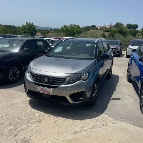Peugeot 5008 1.5 bluehdi Allure s&s 130cv 7p.ti eat8 - Immagine 2