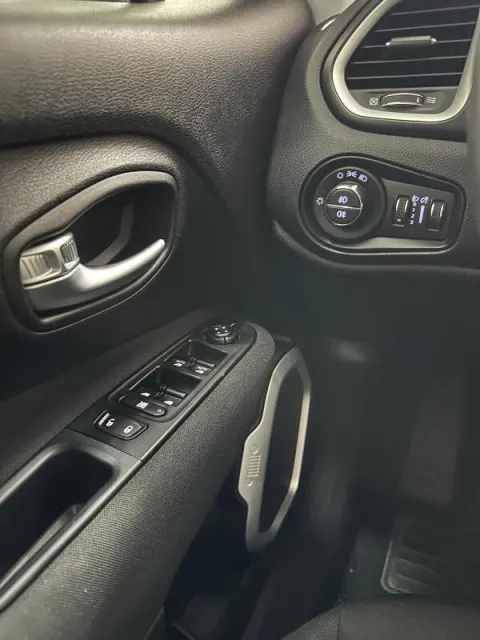 Jeep Renegade 1.0 t3 Business 2wd - Immagine 18