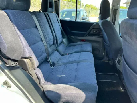 Mitsubishi Pajero 5p 3.2 tdi 16v di-d GLS-2 auto - Immagine 15