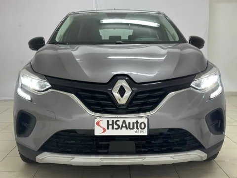 Renault Captur 1.6 E-Tech hybrid Business 145cv auto - Immagine 2