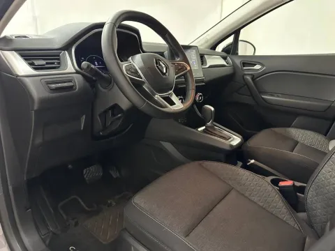 Renault Captur 1.6 E-Tech hybrid Business 145cv auto - Immagine 9