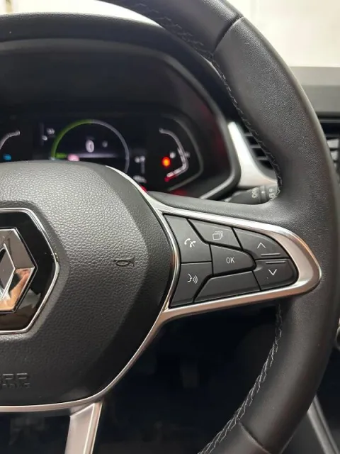 Renault Captur 1.6 E-Tech hybrid Business 145cv auto - Immagine 15