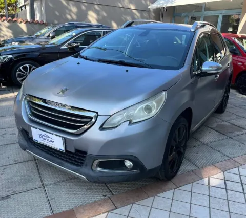 Peugeot 2008 1.6 bluehdi Black Matt 100cv - Immagine 2
