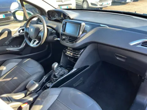 Peugeot 2008 1.6 bluehdi Black Matt 100cv - Immagine 12