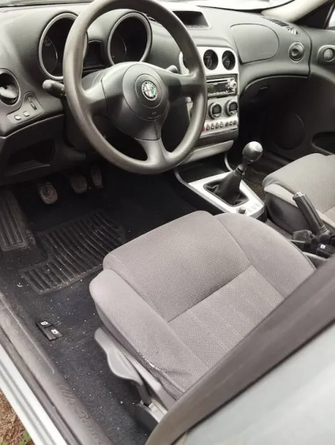 Alfa Romeo 156 1.9 jtd Distinctive 115cv - Immagine 3