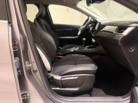 Renault Captur 1.0 tce Techno 90cv - Immagine 24
