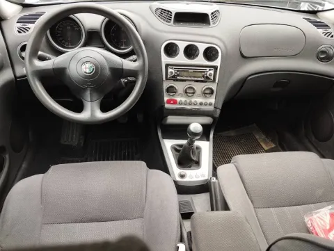 Alfa Romeo 156 1.9 jtd Distinctive 115cv - Immagine 4