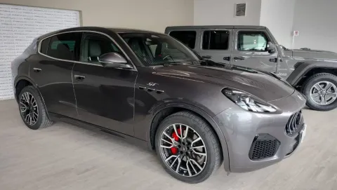 Maserati Grecale 2.0 mhev GT 300cv auto - Immagine 4