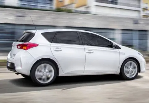 Toyota Auris 5p 1.8h Active eco - Immagine 2