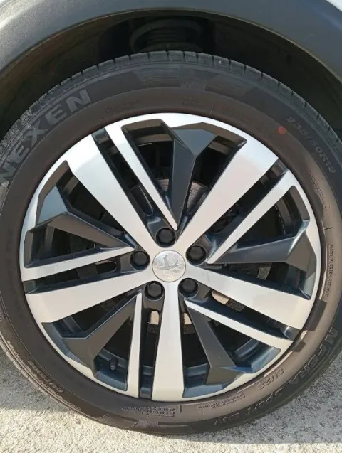 Peugeot 3008 2.0 bluehdi GT s&s 180cv eat6 - Immagine 25