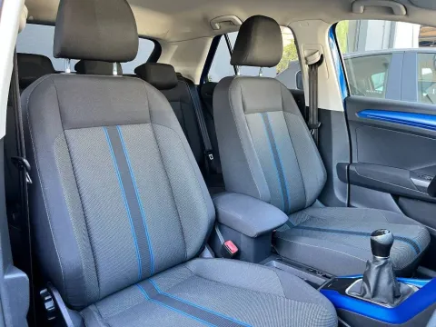 Volkswagen T-Roc 1.6 tdi Style - Immagine 12