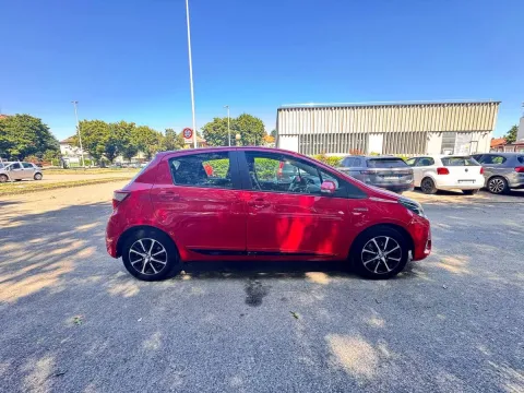 Toyota Yaris 5p 1.5h Active my18 - Immagine 4