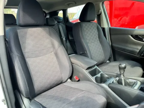 Nissan Qashqai 1.2 dig-t Acenta 115cv - Immagine 11