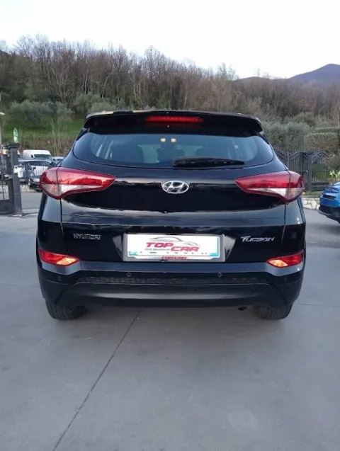 Hyundai Tucson 1.7 crdi Comfort Plus Pack 2wd 115cv - Immagine 4