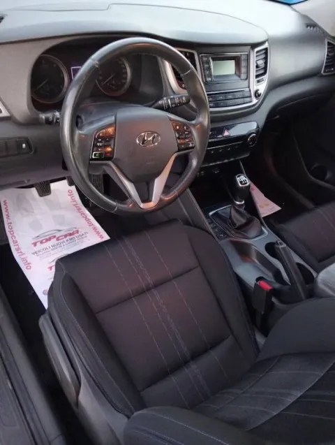 Hyundai Tucson 1.7 crdi Comfort Plus Pack 2wd 115cv - Immagine 7