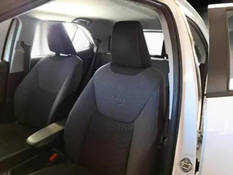 Toyota Yaris Cross 1.5h Business fwd 116cv e-cvt - Immagine 10