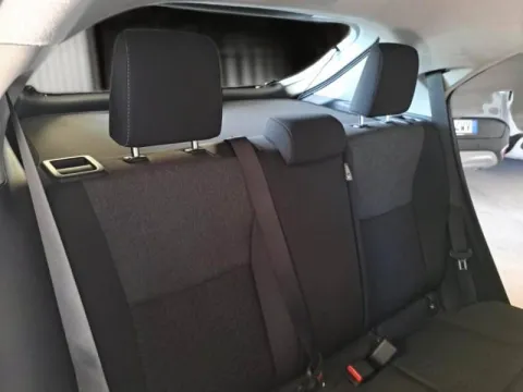 Toyota Yaris Cross 1.5h Business fwd 116cv e-cvt - Immagine 12