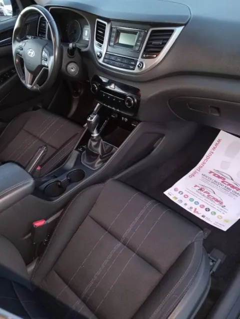 Hyundai Tucson 1.7 crdi Comfort Plus Pack 2wd 115cv - Immagine 12