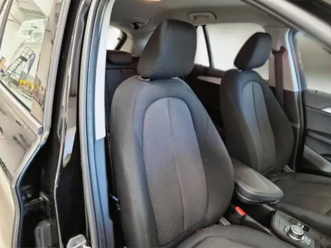 BMW X1 sdrive18d Business Advantage auto - Immagine 12