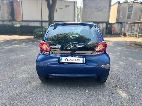 Toyota Aygo 5p 1.0 Deep Ocean Connect m-mt - Immagine 6