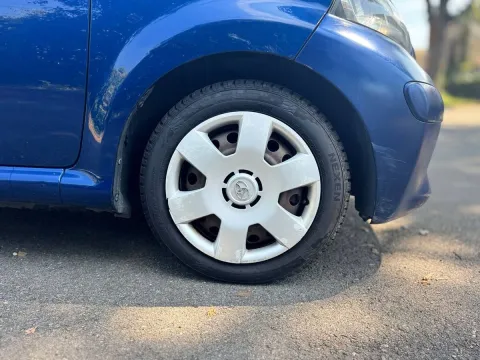 Toyota Aygo 5p 1.0 Deep Ocean Connect m-mt - Immagine 11