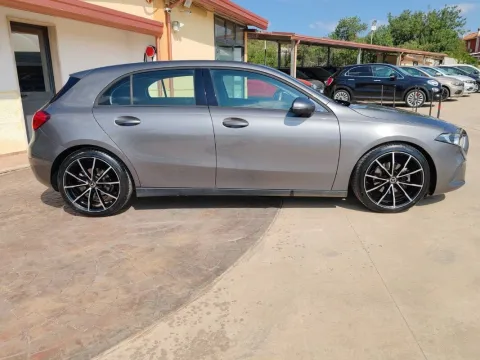 Mercedes A 200 d Executive - Immagine 8