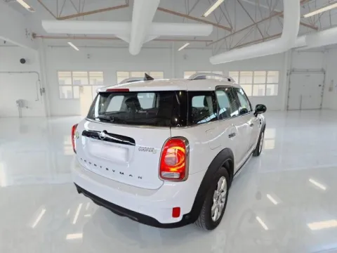 Mini Mini Countryman 1.5 Cooper SE Business all4 auto - Immagine 3