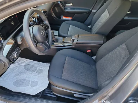 Mercedes A 200 d Executive - Immagine 13