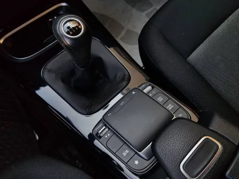 Mercedes A 200 d Executive - Immagine 19