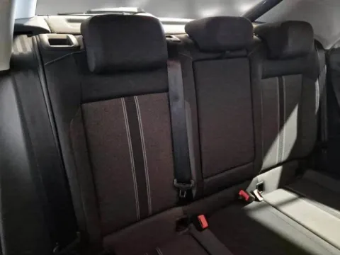 Volkswagen T-Roc 1.6 tdi Business - Immagine 11