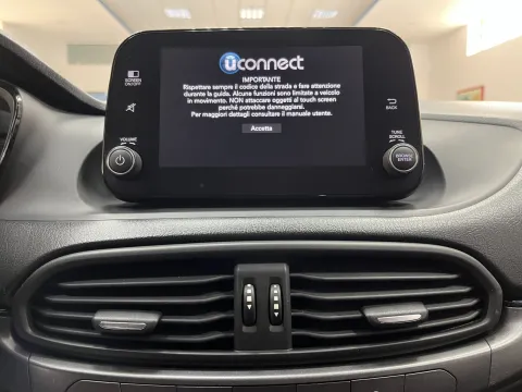 Fiat Tipo 5p 1.6 mjt S-Design s&s 120cv my20 - Immagine 17