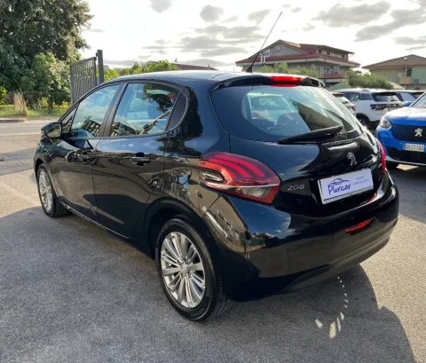 Peugeot 208 5p 1.6 bluehdi Allure 75cv - Immagine 3