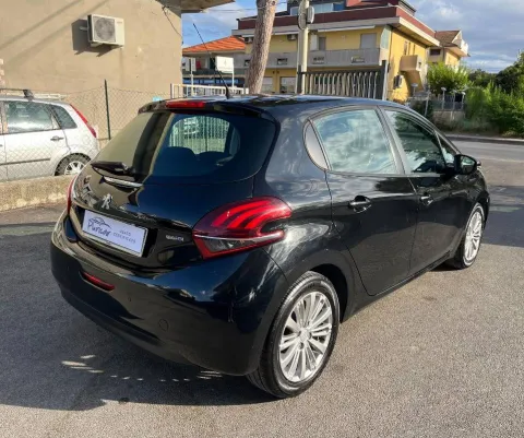 Peugeot 208 5p 1.6 bluehdi Allure 75cv - Immagine 5