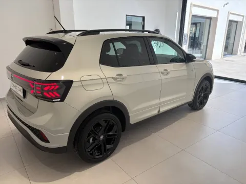 Volkswagen T-Cross 1.0 tsi R-Line 115cv - Immagine 4