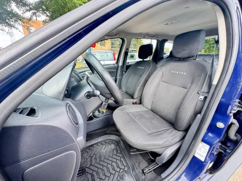Dacia Duster 1.6 Laureate 4x2 105cv - Immagine 11