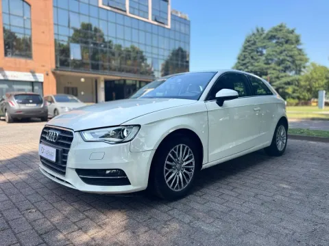 Audi A3 1.6 tdi Ambition - Immagine 1